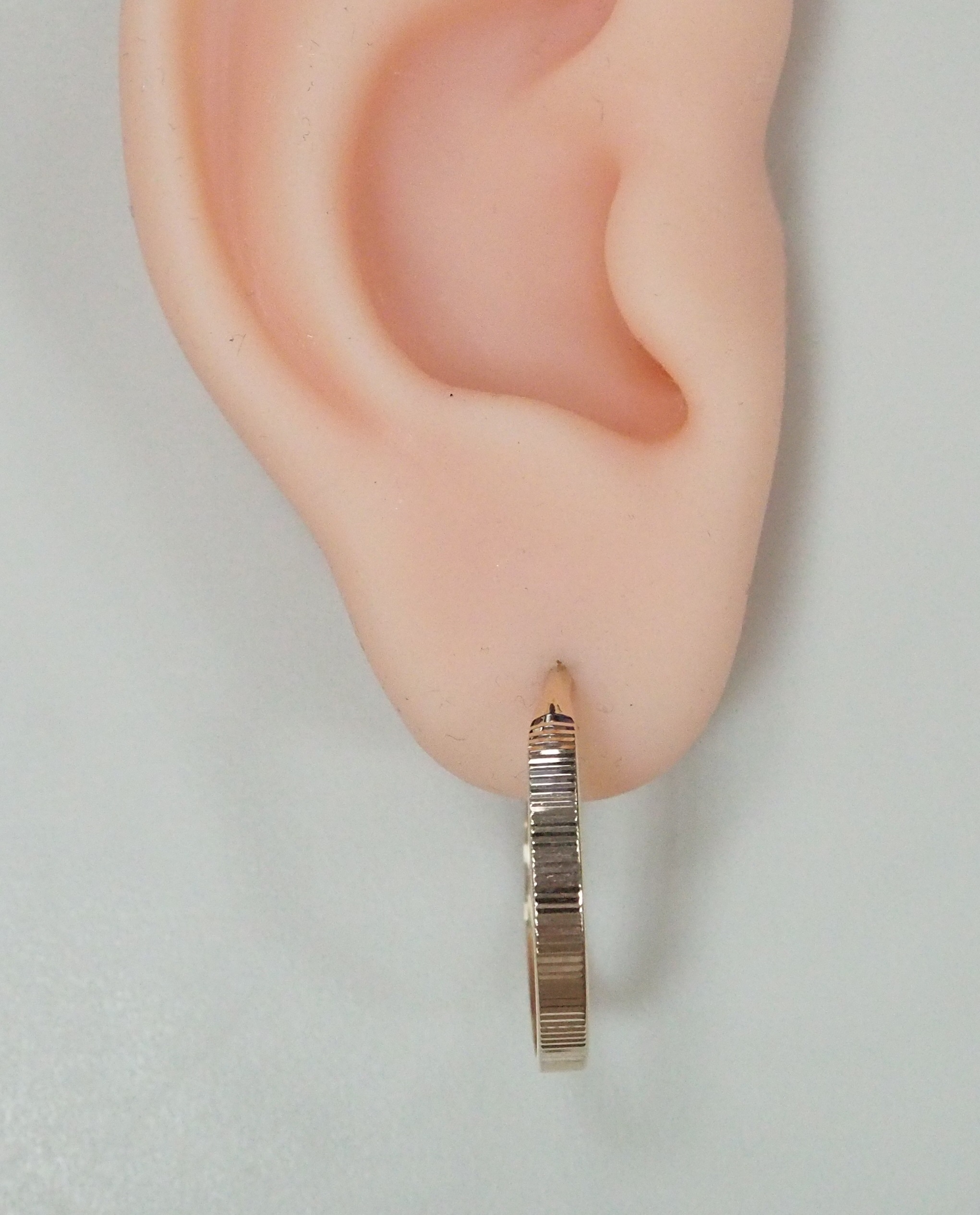 Серьги-конго из золота